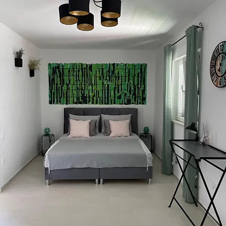 Yukka Comfor Center Hvar With Parking Apartman